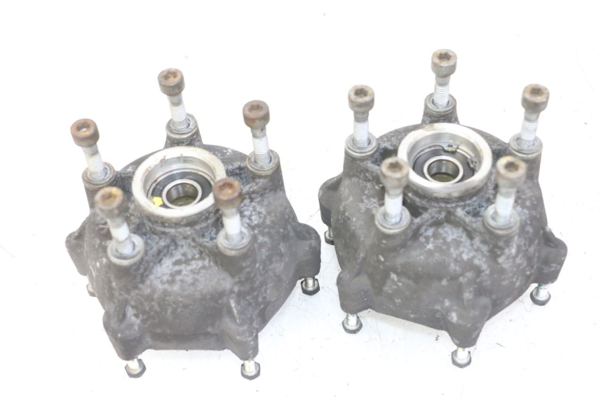 photo de FRONT WHEEL HUB PIAGGIO MP3 LT 300 (2010 - 2016)