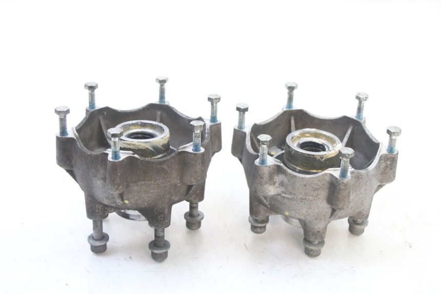 photo de FRONT WHEEL HUB PIAGGIO MP3 500 (2014 - 2016)