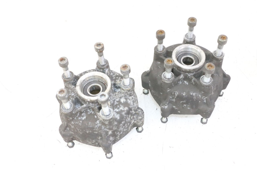 photo de FRONT WHEEL HUB PIAGGIO MP3 500 (2011 - 2015)
