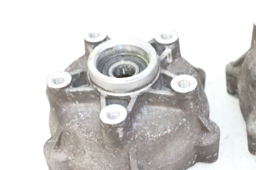 photo de FRONT WHEEL HUB PIAGGIO MP3 500 (2014 - 2016)