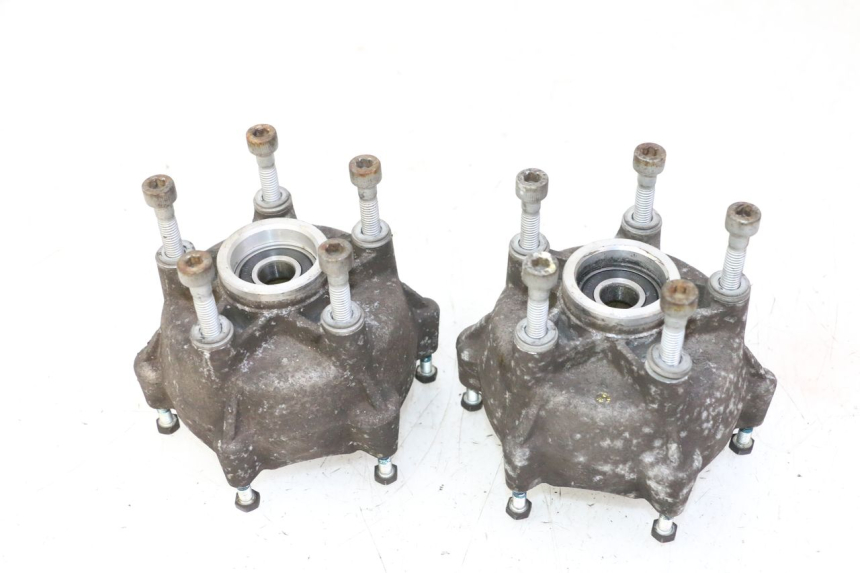 photo de FRONT WHEEL HUB PIAGGIO MP3 500 (2011 - 2015)