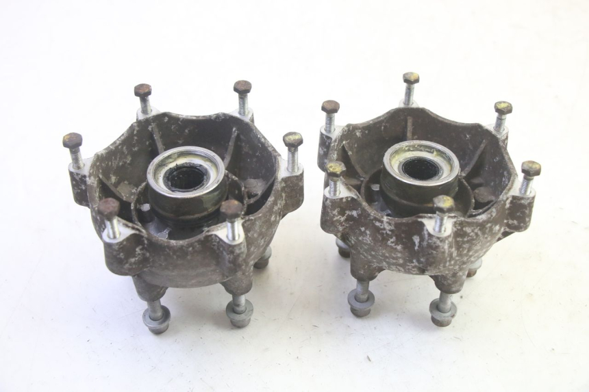 photo de FRONT WHEEL HUB PIAGGIO MP3 RL 250 (2007 - 2010) - Main view