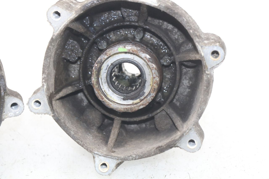 photo de FRONT WHEEL HUB PIAGGIO MP3 125 (2006 - 2014)