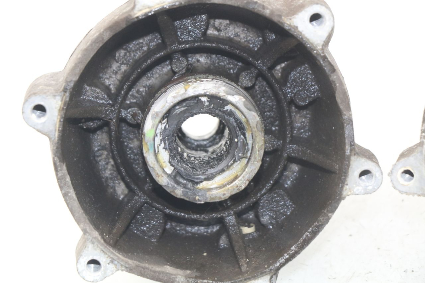 photo de FRONT WHEEL HUB PIAGGIO MP3 125 (2006 - 2014)