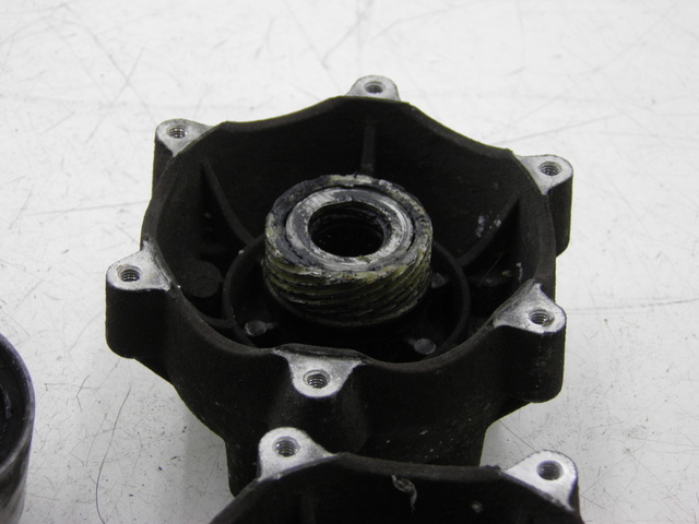 photo de FRONT WHEEL HUB PIAGGIO MP3 RL 125 (2006 - 2014)