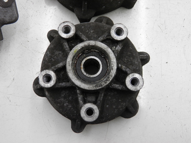 photo de FRONT WHEEL HUB PIAGGIO MP3 RL 125 (2006 - 2014)
