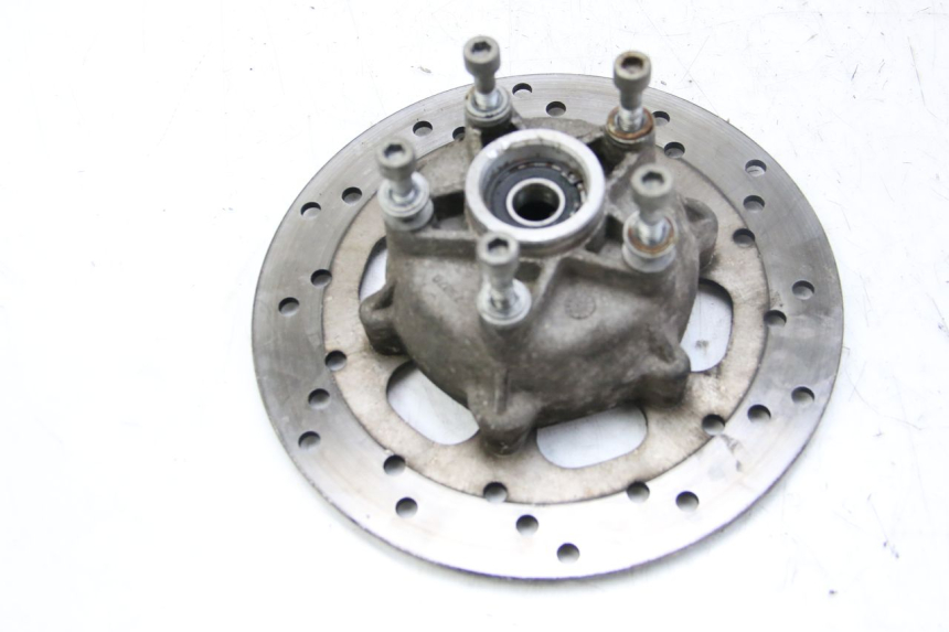 photo de FRONT WHEEL HUB PIAGGIO VESPA GRANTURISMO 125 (2003 - 2007)
