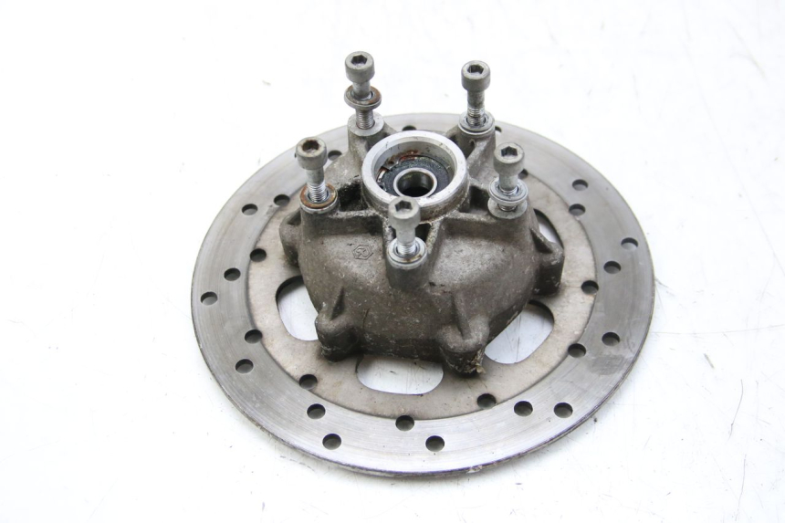 photo de FRONT WHEEL HUB PIAGGIO VESPA GRANTURISMO 125 (2003 - 2007)