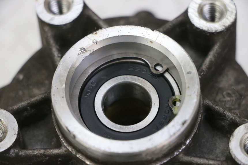 photo de FRONT WHEEL HUB PIAGGIO VESPA S 2T 50 (2007 - 2014)