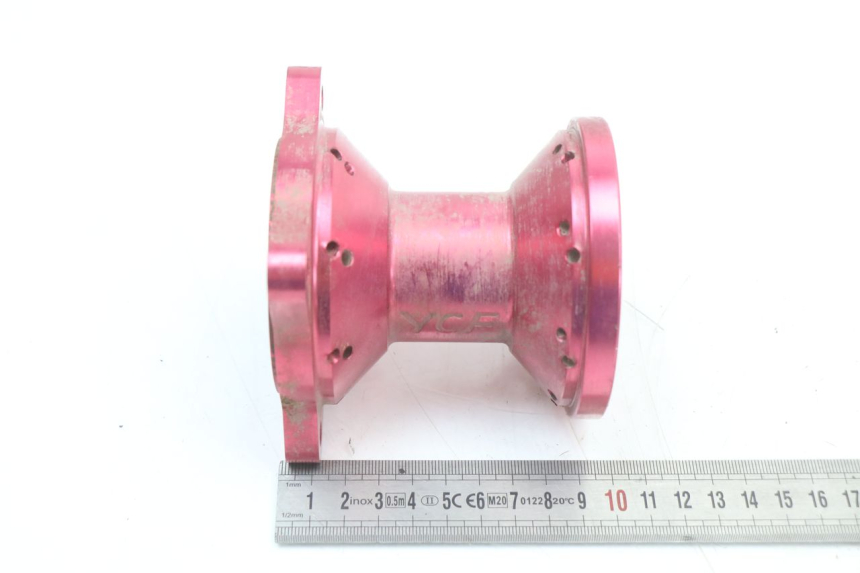 photo de FRONT WHEEL HUB YCF PIT BIKE 125 (2010 - 2018)