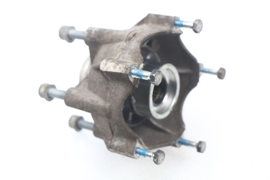 photo de FRONT WHEEL HUB PIAGGIO PRIMAVERA 125 (2013 - 2021) - Technical close-up