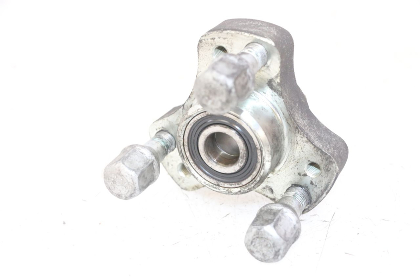 photo de FRONT WHEEL HUB PEUGEOT SPEEDFIGHT 2 LC 50 (2000 - 2009)