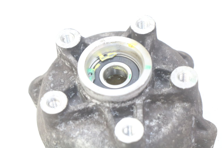 photo de FRONT WHEEL HUB PIAGGIO VESPA GTS IGET ABS 125 (2017 - 2023)