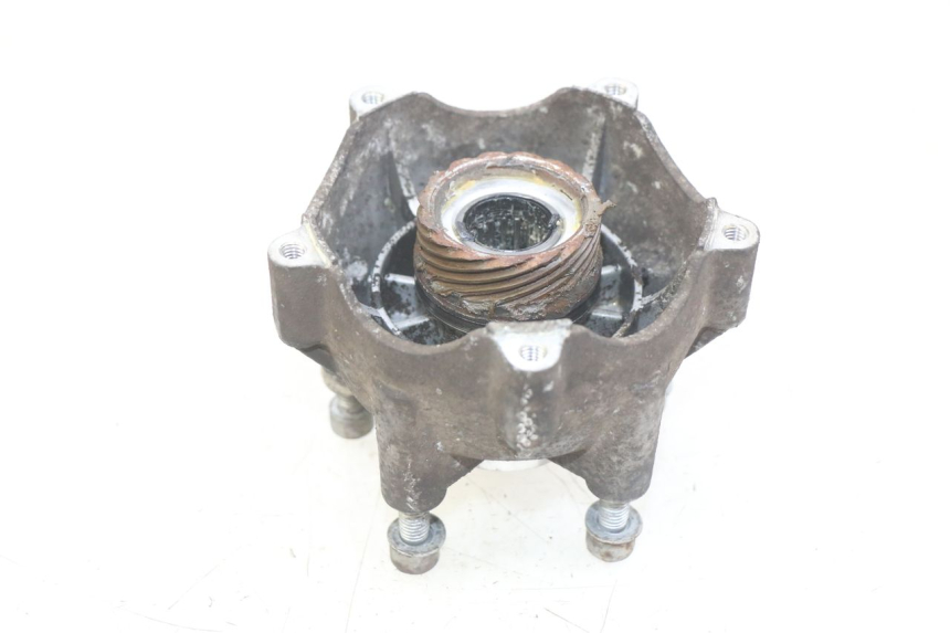 photo de FRONT WHEEL HUB PIAGGIO VESPA LXV 125 (2006 - 2009)