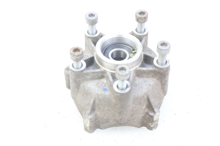 photo de FRONT WHEEL HUB PIAGGIO VESPA PRIMAVERA 2T 50 (2013 - 2018)