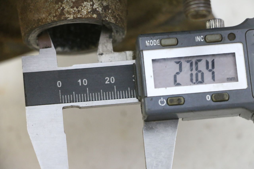 photo de FRONT WHEEL HUB YAMAHA YFM GRIZZLY 550 (2008 - 2015)