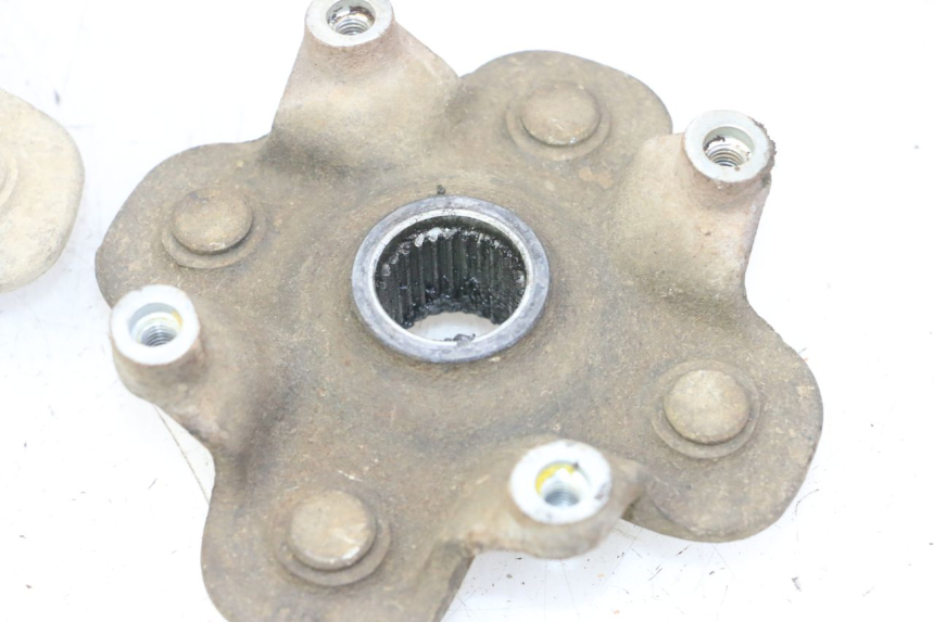 photo de FRONT WHEEL HUB YAMAHA YFM GRIZZLY 550 (2008 - 2015)