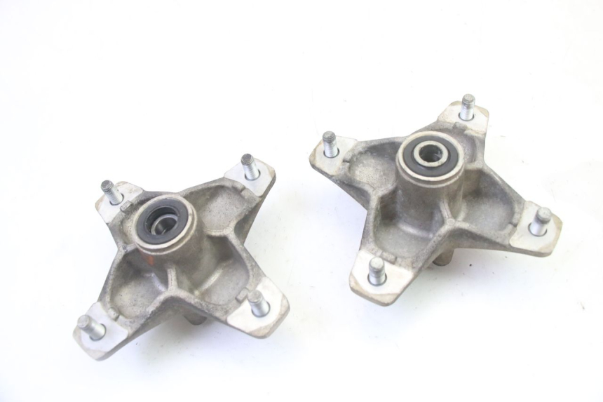 photo de FRONT WHEEL HUB YAMAHA YFM R RAPTOR 250 (2008 - 2014)