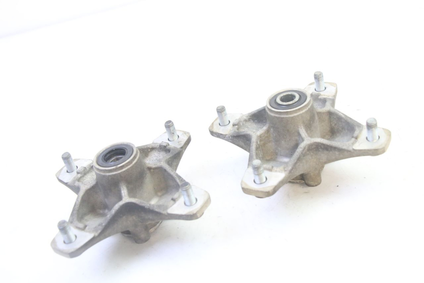 photo de FRONT WHEEL HUB YAMAHA YFM R RAPTOR 250 (2008 - 2014)