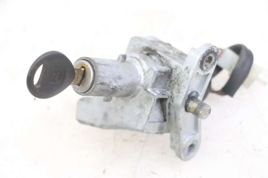 photo de IGNITION SWITCH MBK BOOSTER SPIRIT NAKED 50 (2004 - 2017)