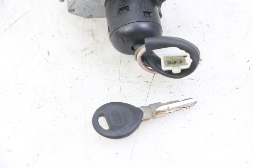 photo de IGNITION SWITCH MBK BOOSTER SPIRIT NAKED 50 (2004 - 2017)