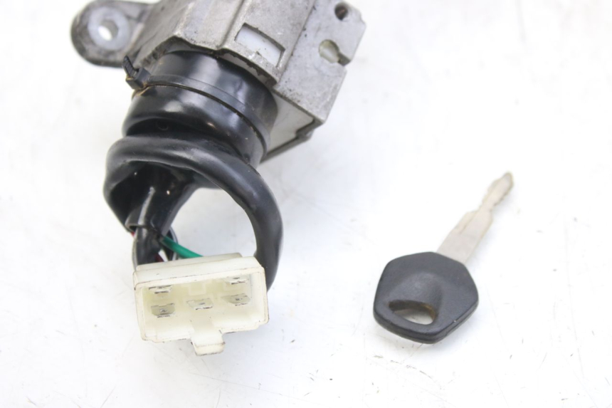 photo de IGNITION SWITCH PEUGEOT TWEET 4T 50 (2010 - 2014)