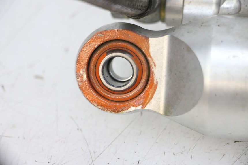 photo de REAR SHOCK ABSORBER PAIR QUADRO 4 4D 350 (2015 - 2018)