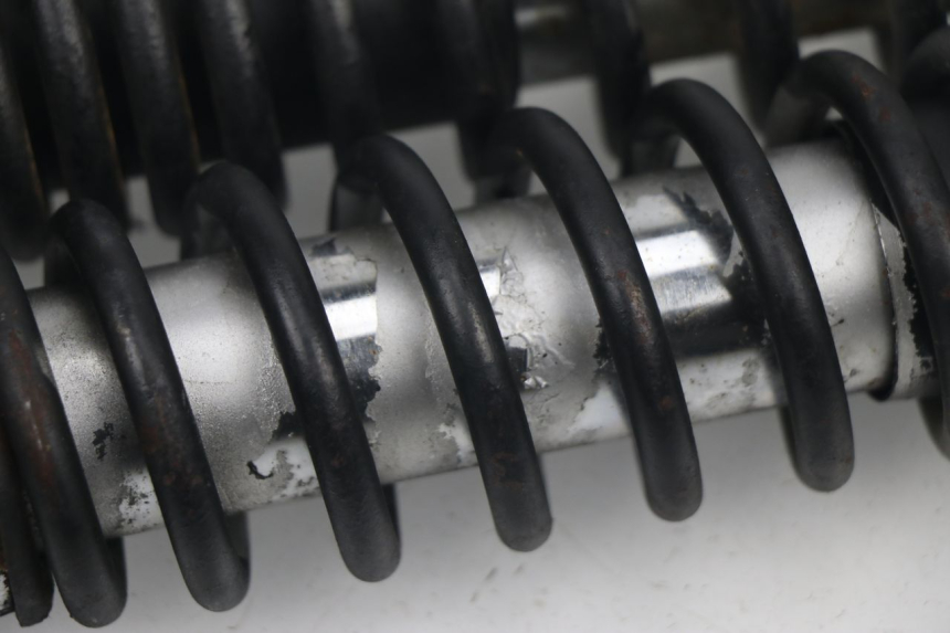 photo de REAR SHOCK ABSORBER KYMCO PULSAR 125 (2008 - 2015)