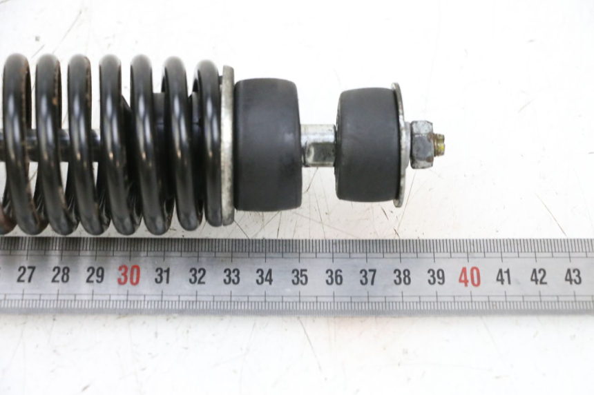 photo de REAR SHOCK ABSORBER PIAGGIO VESPA GTS SUPER IE 125 (2009 - 2016) - Fixing points details