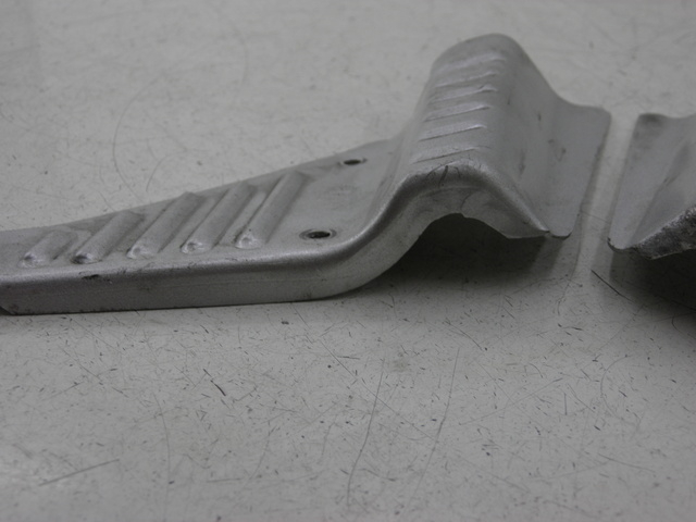 photo de PAIR REAR FOOTRESTS BAOTIAN TRAVEL SPIRIT 50 (2010 - 2012)