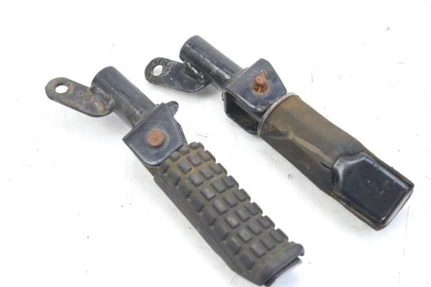 photo de PAIR OF REAR FOOTRESTS WILDLANDER BISCUIT 125 (2004 - 2010)
