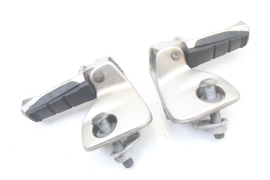 photo de PAIR REAR FOOTRESTS BMW C1 125 (2000 - 2003)