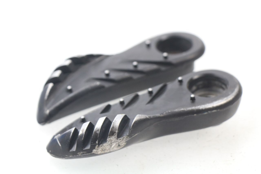 photo de PAIR OF REAR FOOTRESTS MBK BOOSTER SPIRIT 50 (2004 - 2017)