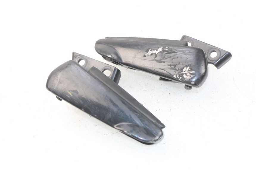 photo de PAIR REAR FOOTRESTS PIAGGIO CARNABY 125 (2007 - 2011)
