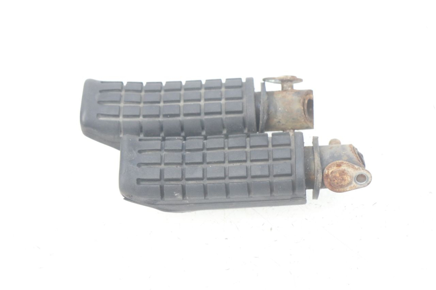 photo de PAIR REAR FOOTRESTS HONDA CBR R 125 (2003 - 2006)