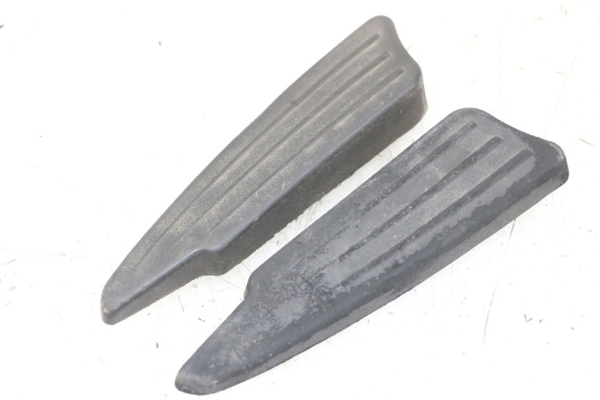 photo de PAIR OF REAR FOOTRESTS PEUGEOT CITYSTAR 50 (2013 - 2017)
