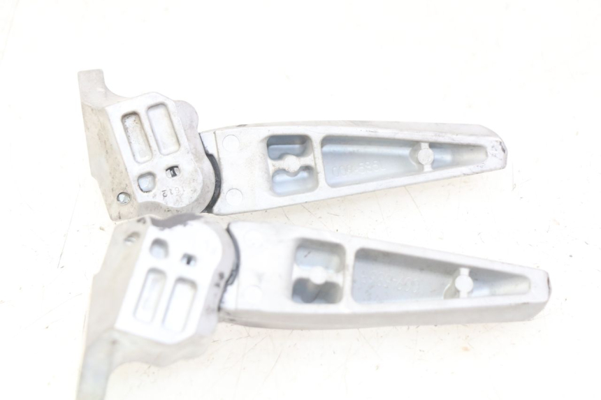 photo de PAIR OF REAR FOOTRESTS YAMAHA D'ELIGHT DELIGHT 125 (2017 - 2020)