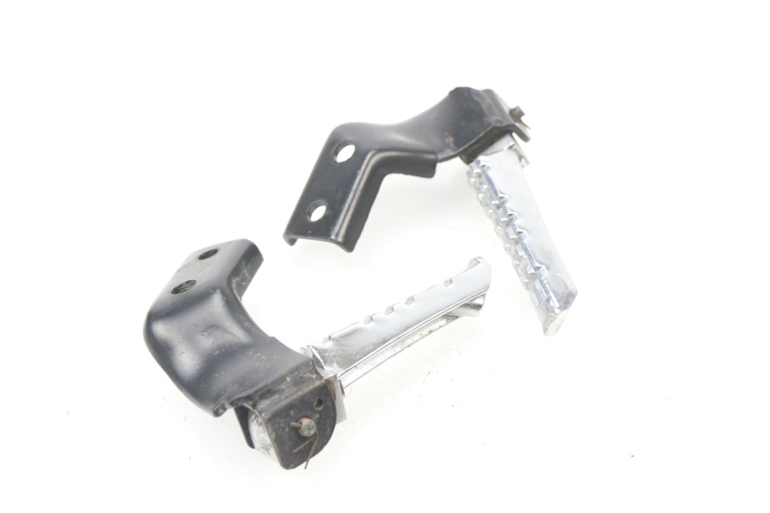 photo de PAIR REAR FOOTRESTS GENERIC CRACKER 50 (2005 - 2008)