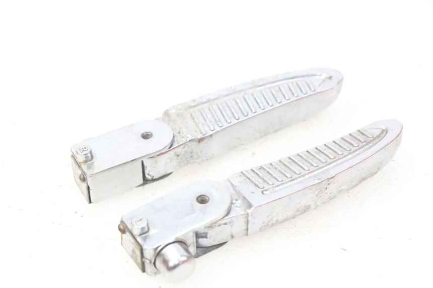 photo de PAIR OF REAR FOOTRESTS EUROCKA GREEN 1