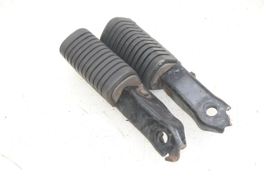 photo de PAIR OF REAR FOOTRESTS HONDA CA REBEL 125 (1995 - 2001)