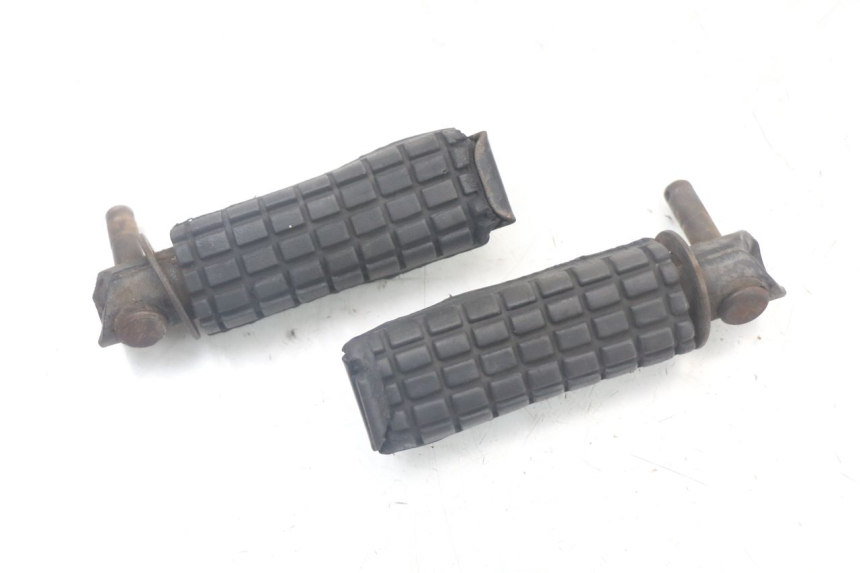 photo de PAIR OF REAR FOOTRESTS HONDA NTV DEAUVILLE 650 (1998 - 2001)