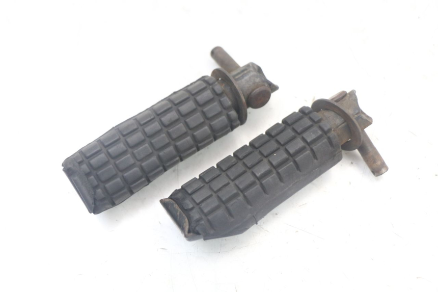 photo de PAIR OF REAR FOOTRESTS HONDA NTV DEAUVILLE 650 (1998 - 2001)