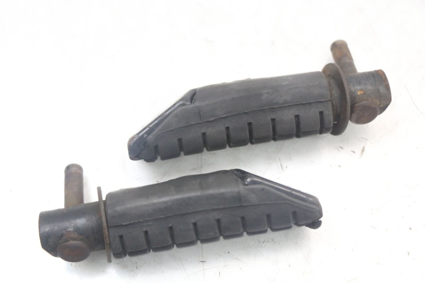 photo de PAIR OF REAR FOOTRESTS HONDA NTV DEAUVILLE 650 (1998 - 2001)