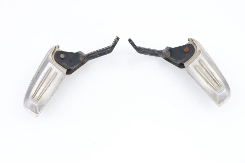 photo de PAIR OF REAR FOOTRESTS HONDA PCX (JF28) 125 (2009 - 2011)