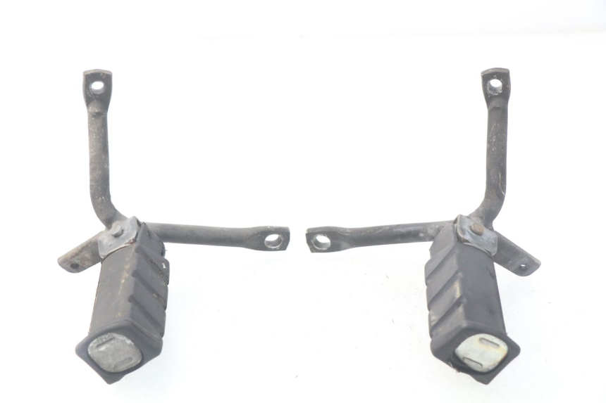 photo de PAIR REAR FOOTRESTS HONDA SES DYLAN 125 (2002 - 2006)