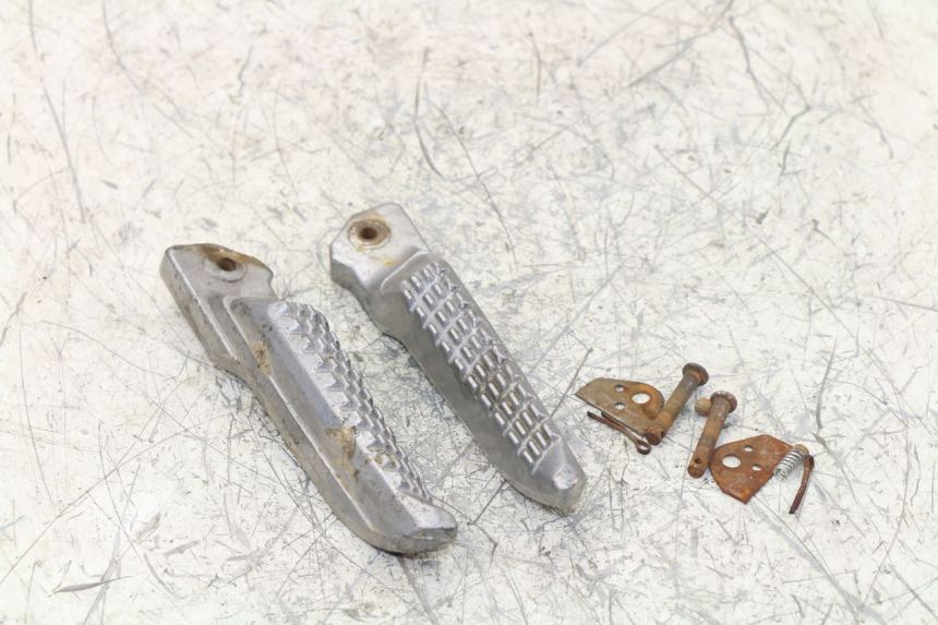 photo de PAIR OF REAR FOOTRESTS REVATTO IMPERATOR 125 (2007 - 2015)