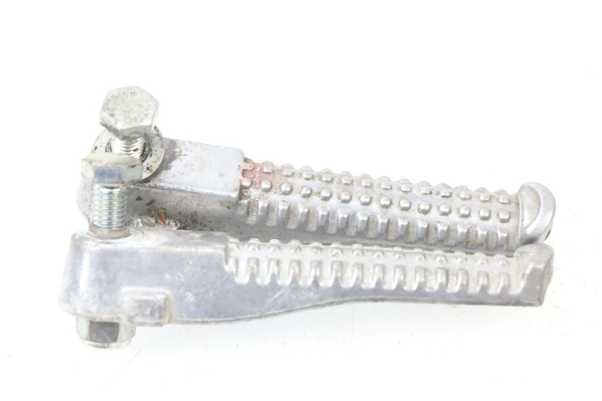 photo de PAIR REAR FOOTRESTS PEUGEOT JET FORCE CARBU 50 (2003 - 2016)