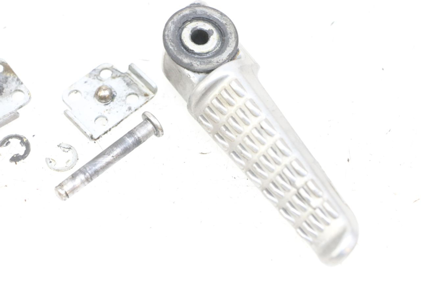 photo de PAIR REAR FOOTRESTS KAWASAKI NINJA 400 (2018 - 2023)