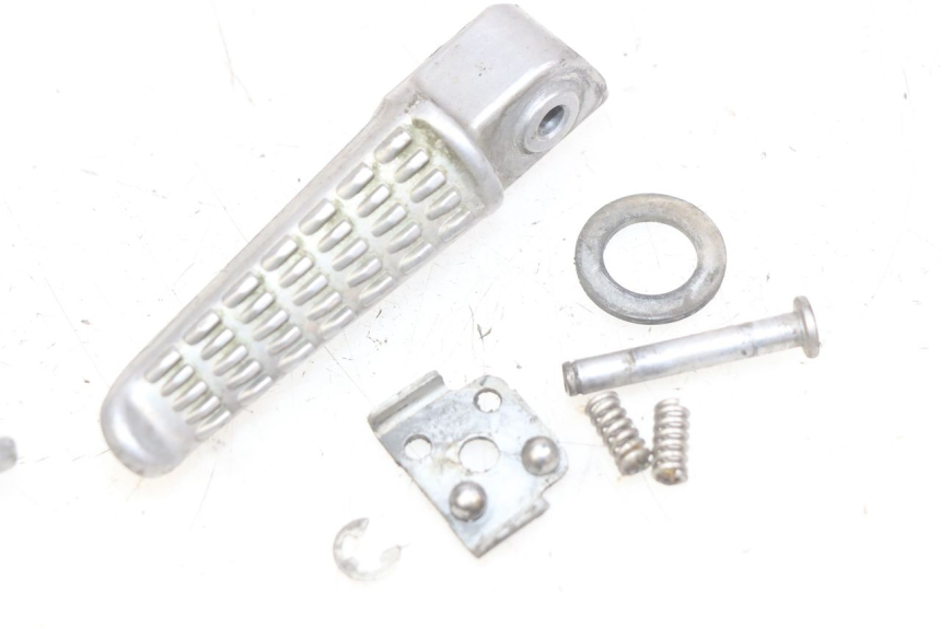 photo de PAIR OF REAR FOOTRESTS KAWASAKI Z 750 (2007 - 2013)