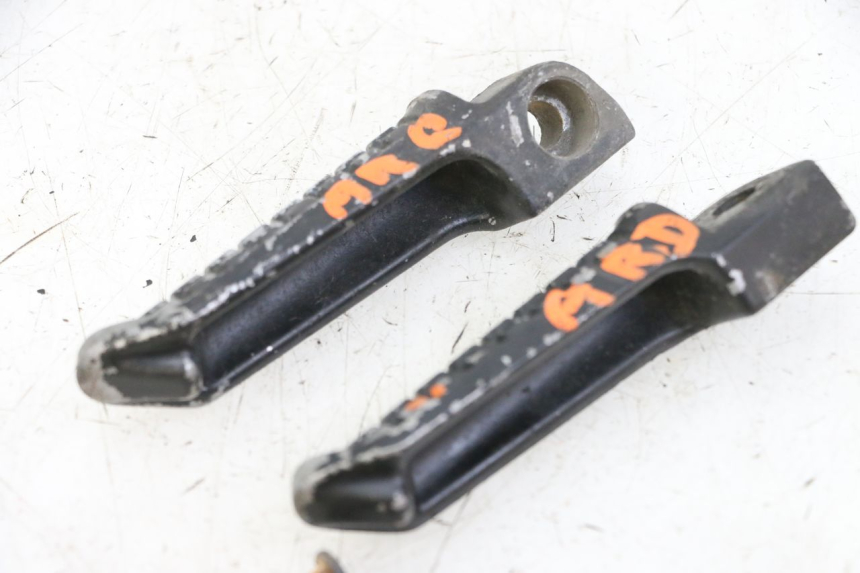 photo de PAIR REAR FOOTRESTS KAWASAKI ZR7 ZR-7 S 750 (1999 - 2004)
